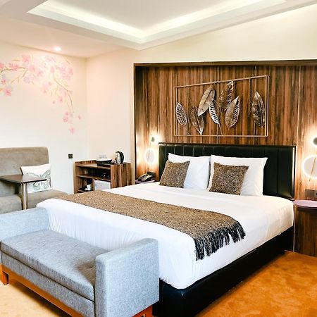 Oak Tree Urban Hotel Джакарта Экстерьер фото