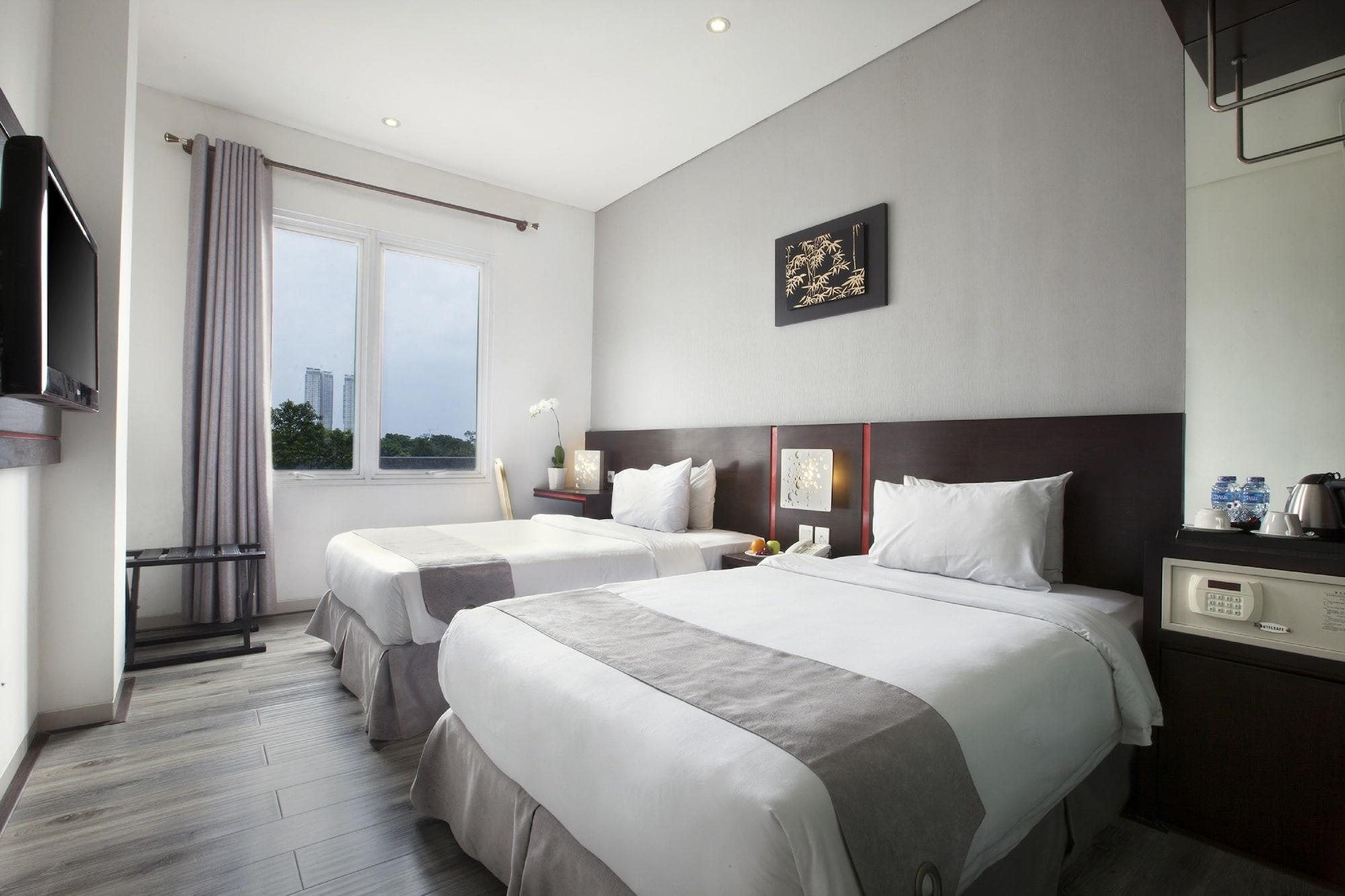 Oak Tree Urban Hotel Джакарта Экстерьер фото