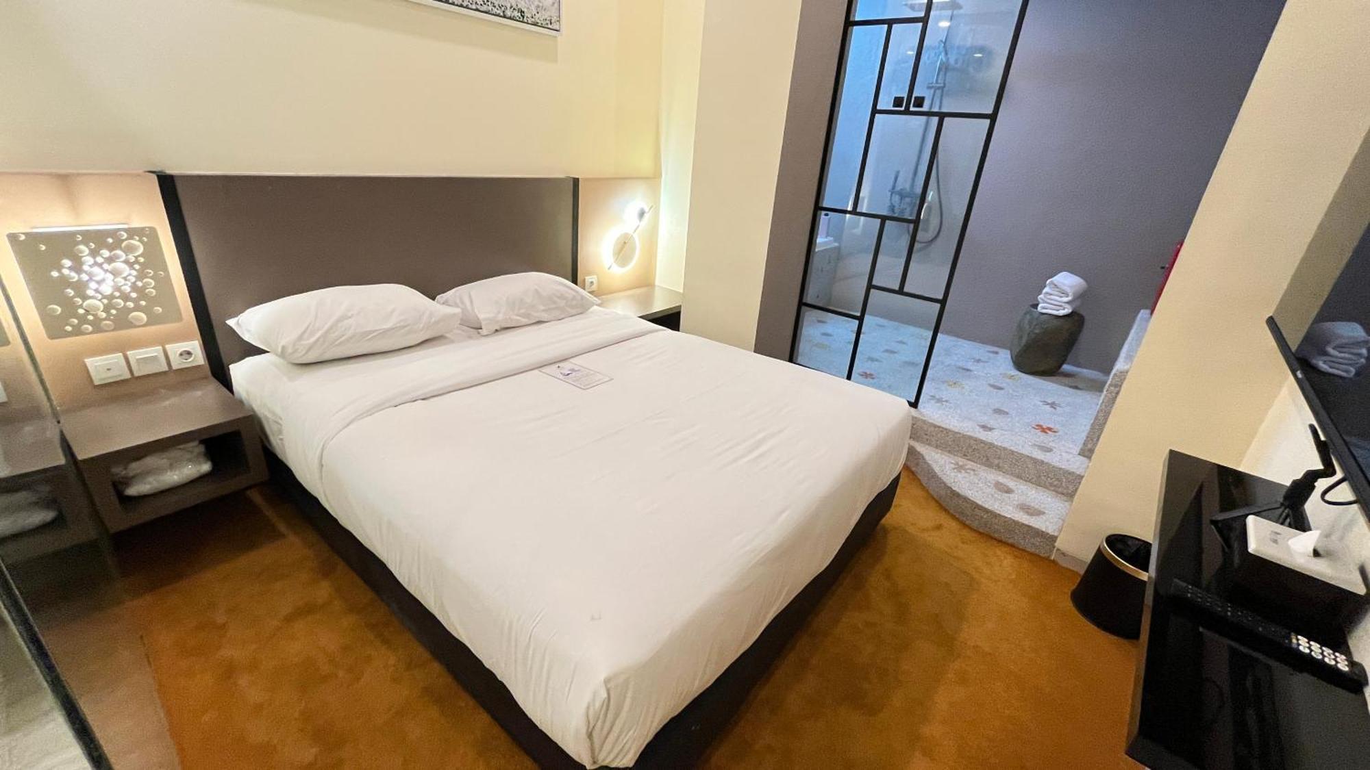 Oak Tree Urban Hotel Джакарта Экстерьер фото